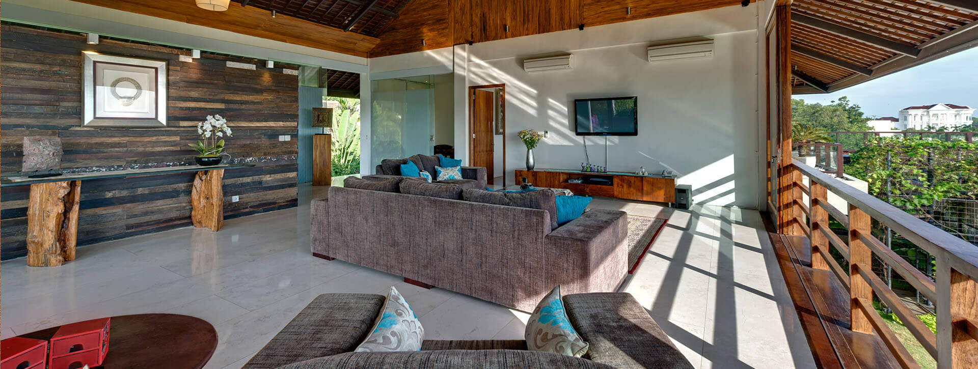 Villa Aiko - Upstairs open-living